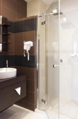 cabina de dus 180 sticla securizata 8mm (40)